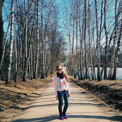 Настя Маринина