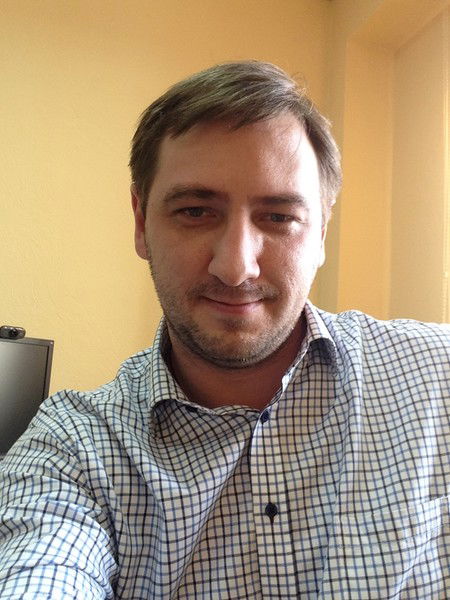 Александр Николаев