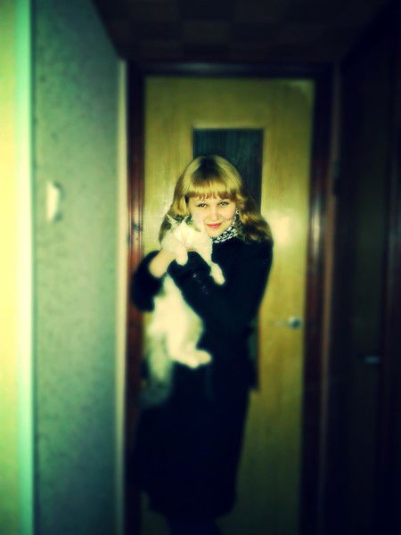 Лена Богдан