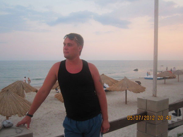 Дмитрий Доста