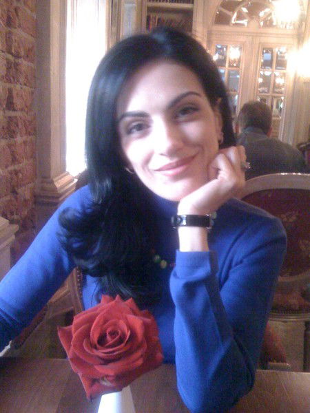 Нелли Оганесян