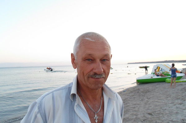 Владимир Богомолов