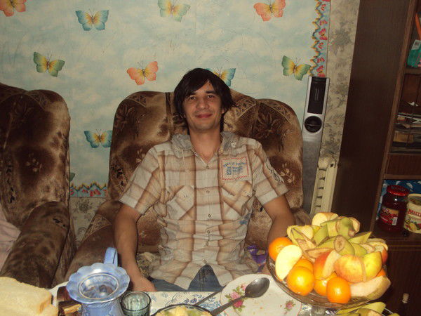 Алишер Каримов