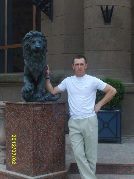 Владимир Бузук