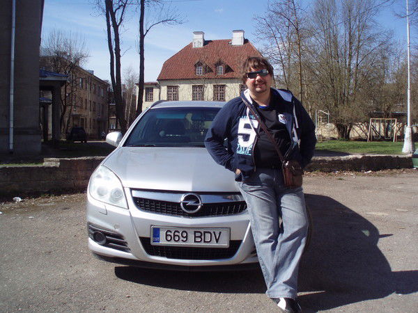 Александр Волков