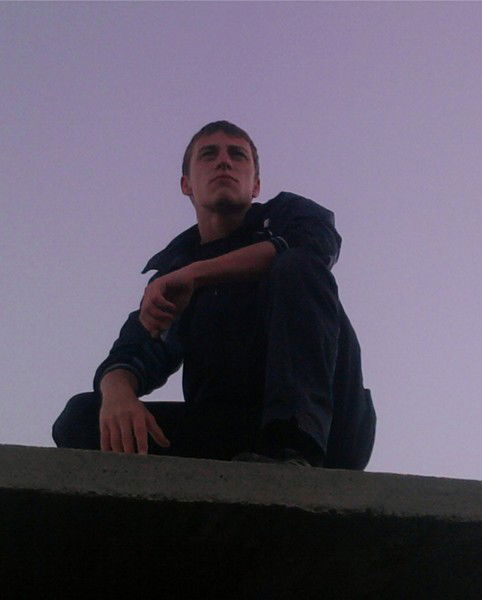 Максим Шаповалов