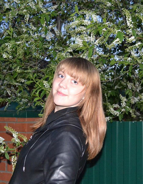 Яна Власова