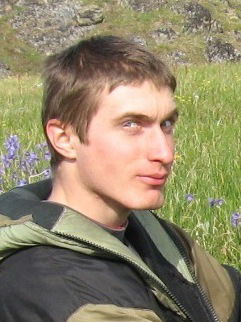 Юрий Ахломов