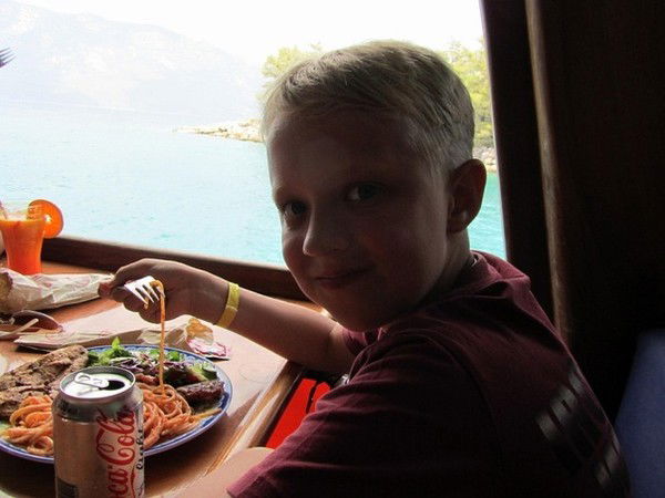 Денис Павлов