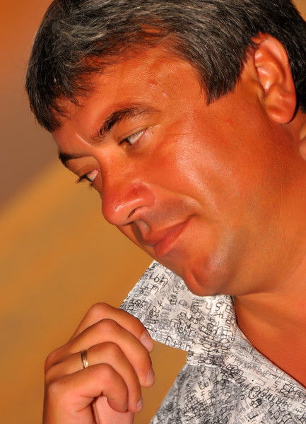 Николай Артес