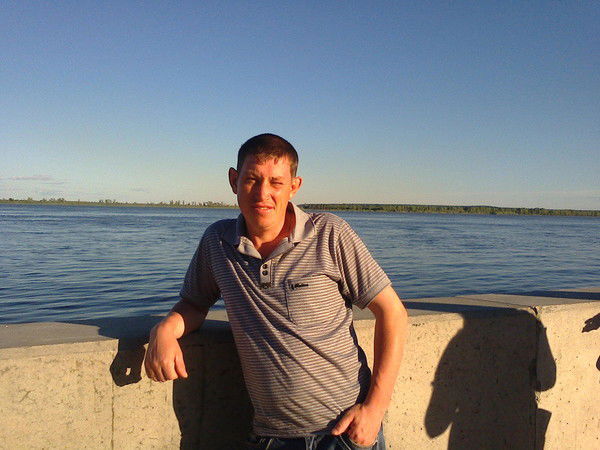 Андрей Шаров