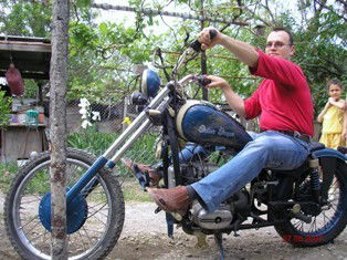 Денис Изумрудов