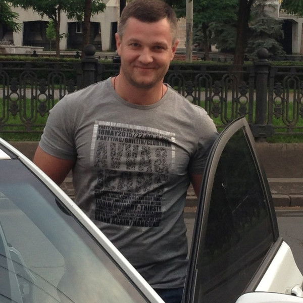 Олег Старина