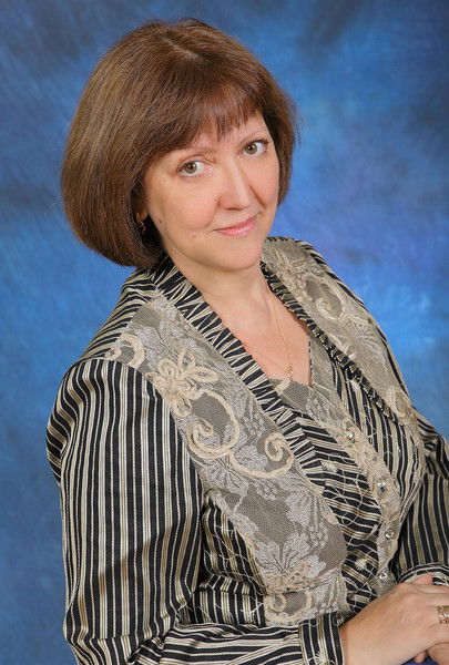 Елена Шкромада