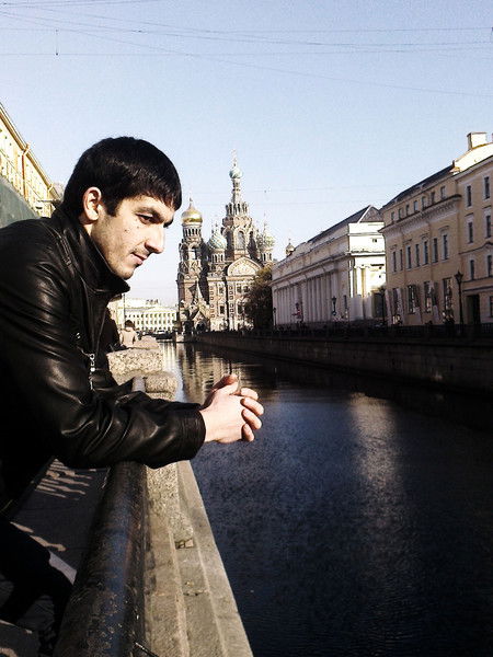 Бурхон Пулодов