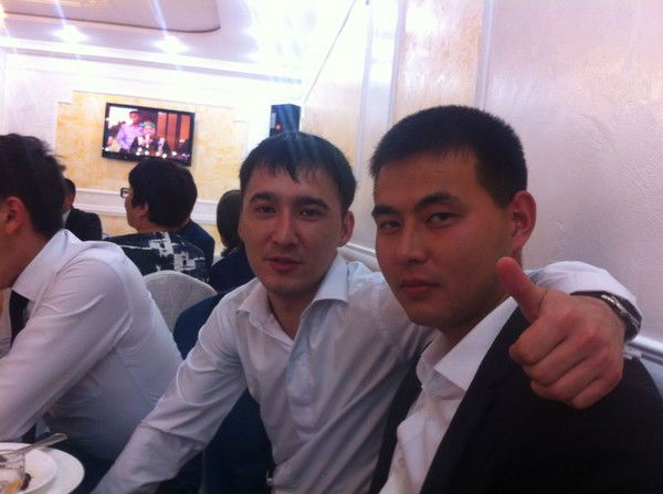 Азамат Акауов