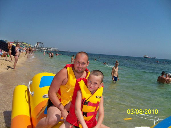 Олег Савенко