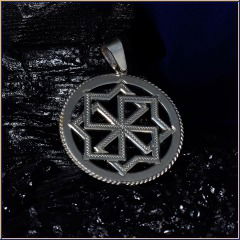 Олег Селиверстов