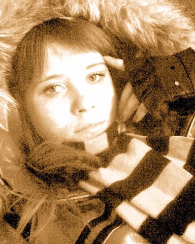 К.р.и.с.т.и.н.а @-{{-{