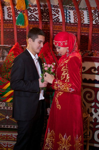 Акку Табынова