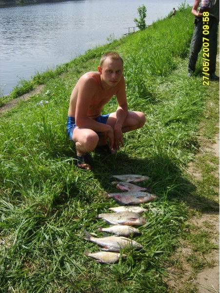 Андрей Устинов