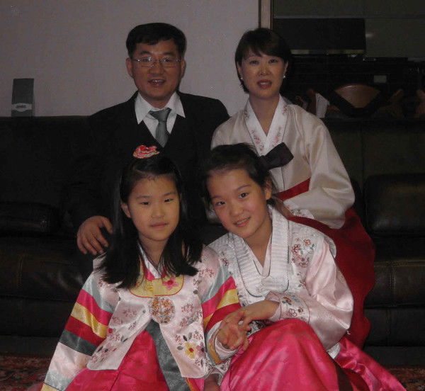 Анжела Сонг