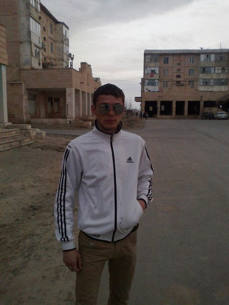 Максим.. Крымский.