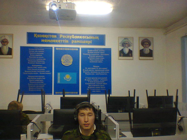 Асхат Султанов