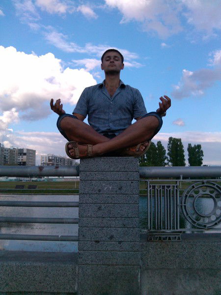 Антон Головань