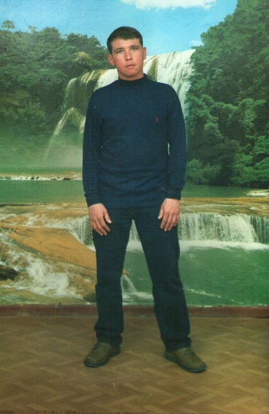 Виктор Любезнов