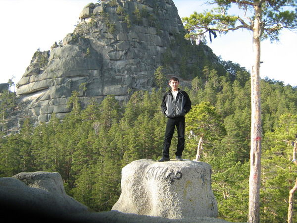 Арман Алиев