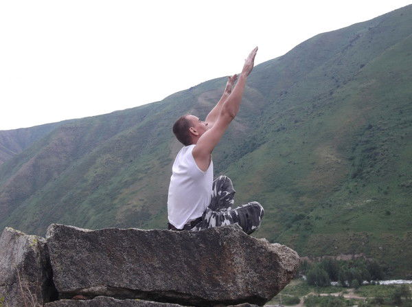 Димон ...........