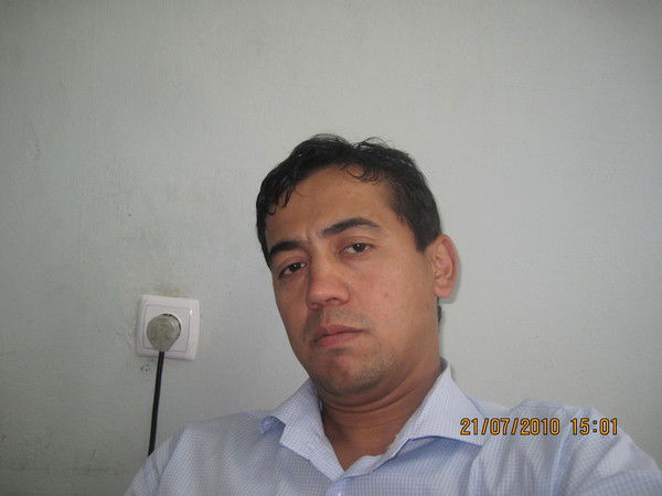 Рустам Хошимов