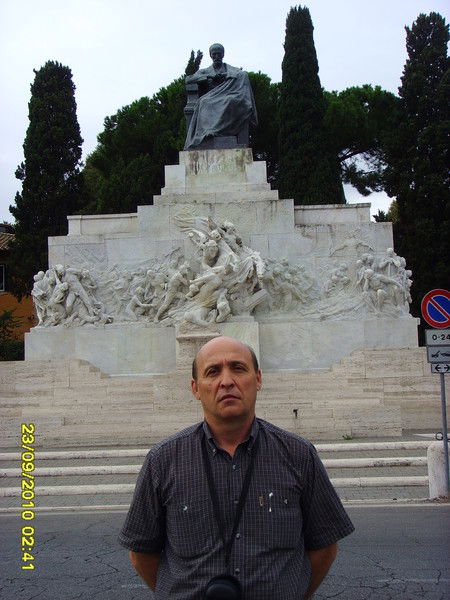 Анатолий Бугров