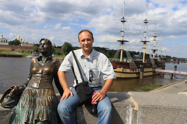 Дмитрий Милош