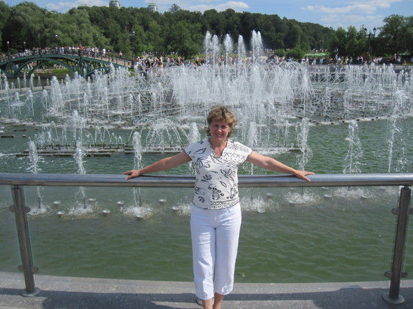 Елена Сутормина