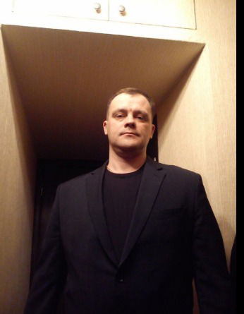 Артем Исаев