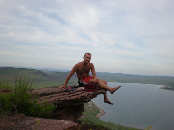 Антон Ковалев