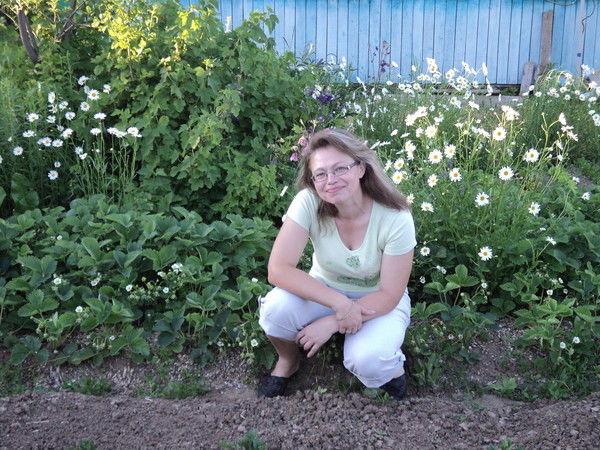 Алла Довженок