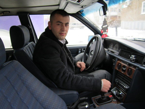 Парвиз Бобоев