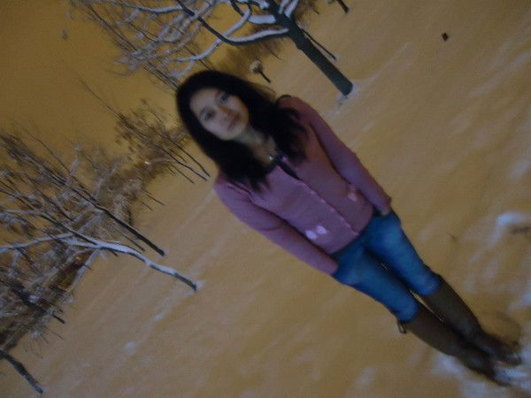 ...осторожно Брюнетка...