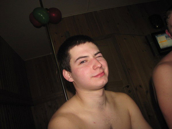 Максим Хандога