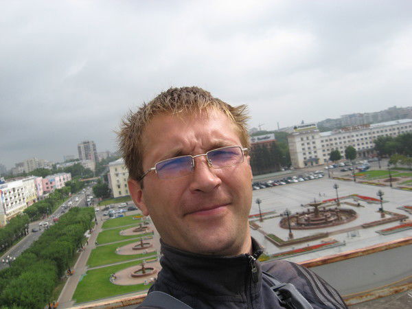 Денис Ишутинов