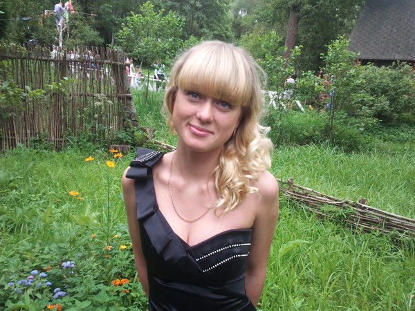 Анна Астапенко