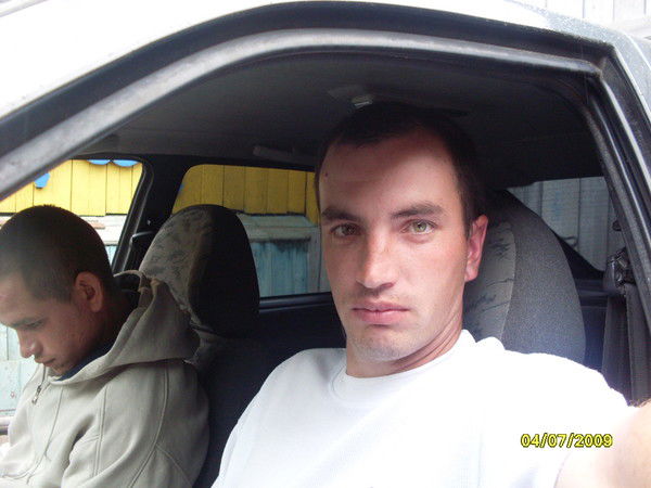 Николаев Олег