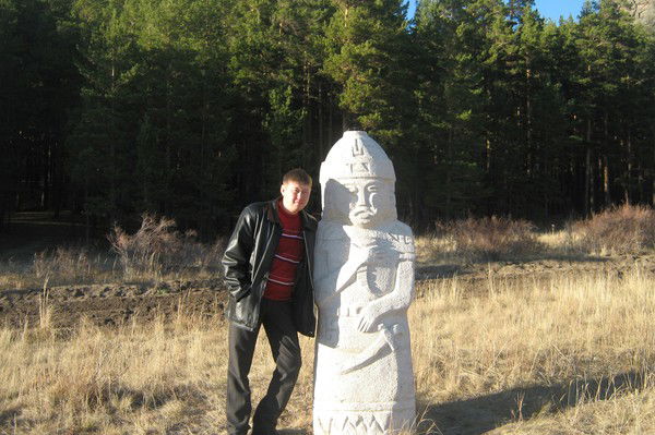 Жандос Садыков