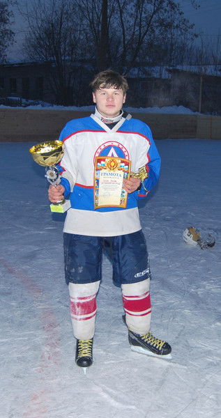 Антон Перов