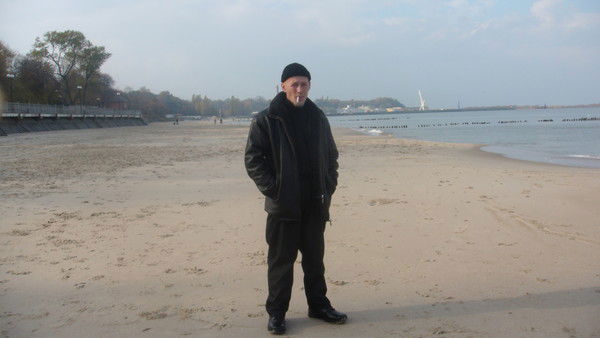 Артём Безруков