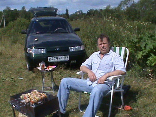 Иван Иванов