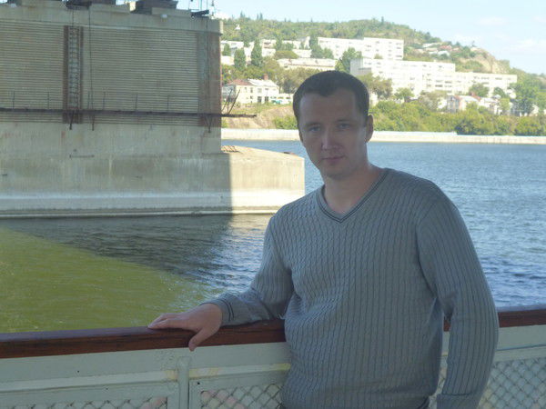 Владимир Захаров